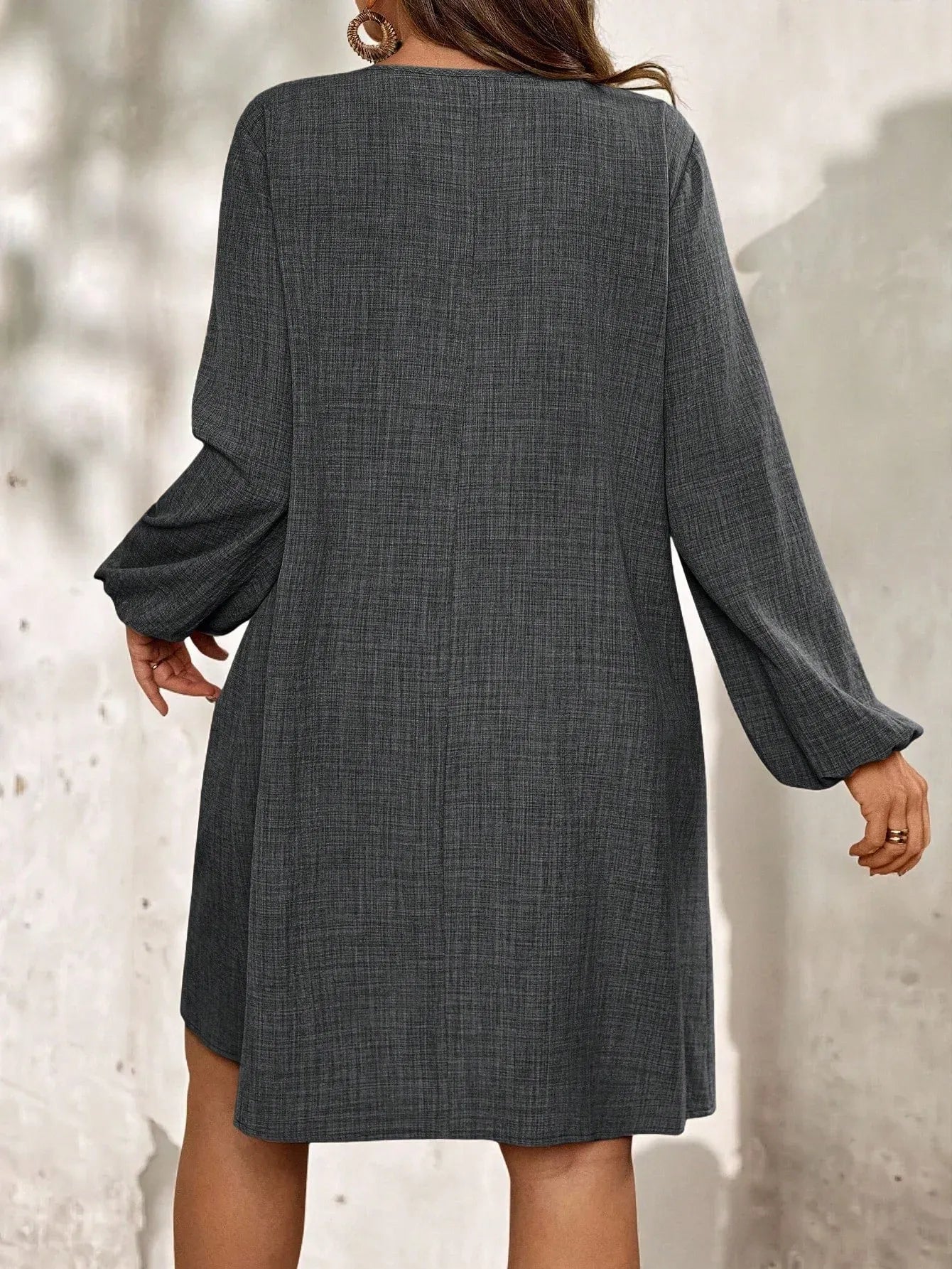 Vestido de manga larga, para mujeres con tallas grandes.